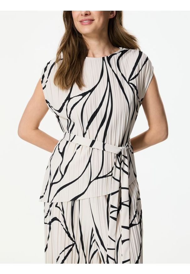 Reserved - Asymetryczny top - beżowy. Kolor: beżowy. Materiał: tkanina. Styl: klasyczny