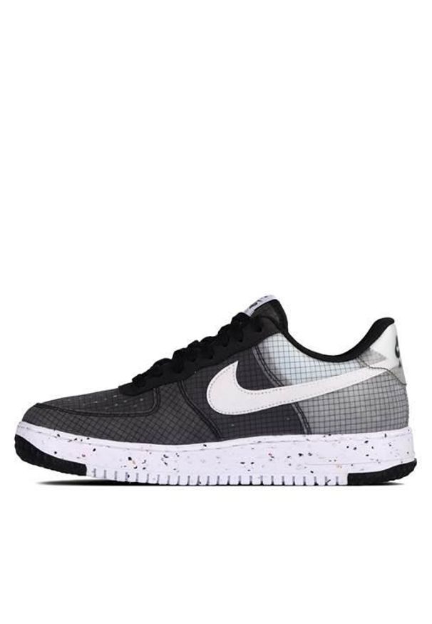 Buty do chodzenia męskie Nike Air Force 1. Kolor: czarny. Materiał: materiał, syntetyk. Szerokość cholewki: normalna. Model: Nike Air Force. Sport: turystyka piesza