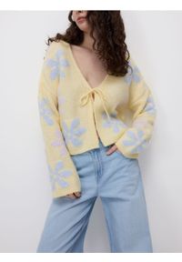 Reserved - Kardigan z ozdobnym wiązaniem - jasnożółty. Kolor: żółty. Materiał: dzianina #1