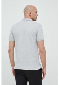Calvin Klein Jeans polo męski kolor szary z nadrukiem. Typ kołnierza: polo. Kolor: szary. Materiał: dzianina. Długość: krótkie. Wzór: nadruk #4