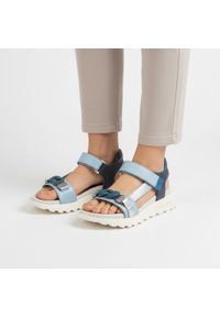 Sandały damskie Hispanitas, cholewka ze skóry naturalnej sportowa konstrukcja z regulowanymi paskami otwarta forma lekka podeszwa zapewniająca stabil. Nosek buta: otwarty. Zapięcie: pasek. Kolor: niebieski. Materiał: skóra. Styl: sportowy #1