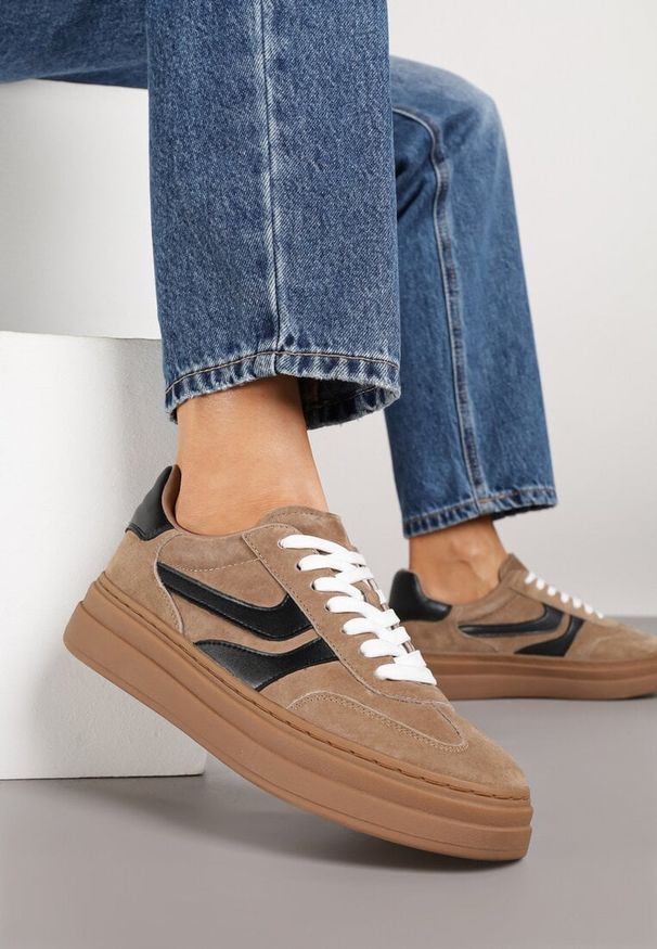 Born2be - Brązowe Sneakersy Zamszowe w Stylu Tenisówek z Geometrycznym Wzorem Naliane. Okazja: na co dzień. Kolor: brązowy. Materiał: zamsz. Wzór: geometria