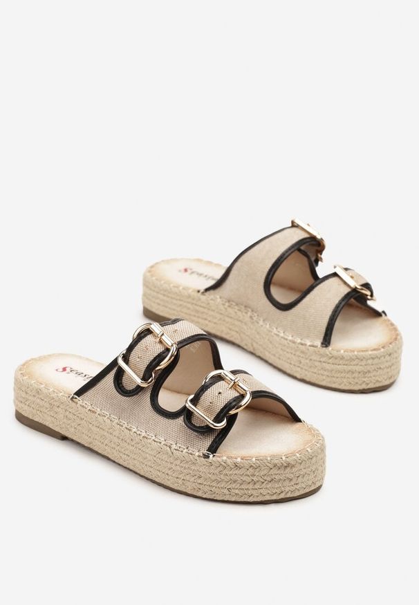 Born2be - Beżowo-Czarne Klapki na Podeszwie z Plecionki z Tweedowymi Paskami z Klamrami Zilaya. Okazja: na co dzień. Kolor: beżowy. Wzór: paski. Styl: elegancki, boho, casual