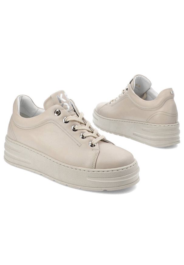 Szare Sneakersy Karino Stylowe Obuwie Damskie. Okazja: na co dzień. Wysokość cholewki: przed kolano. Kolor: szary. Materiał: jeans, skóra. Szerokość cholewki: normalna
