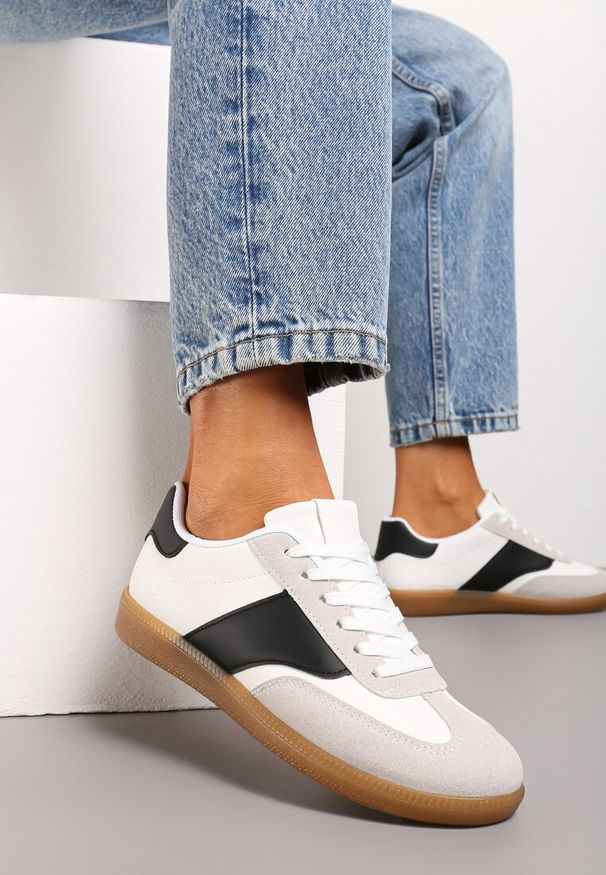 Born2be - Biało-Czarne Sneakersy Tenisówki o Klasycznym Fasonie Do Kostki Satrama. Kolor: biały. Materiał: jeans, materiał. Sezon: wiosna, lato