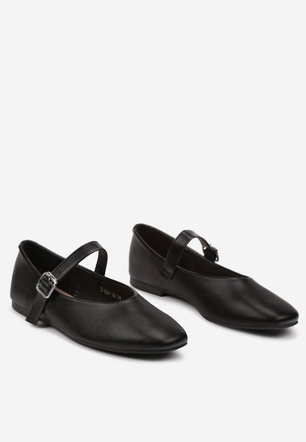 Renee - Czarne Balerinki na Płaskiej Podeszwie w Stylu Mary Jane Ozdobione Kwadratowym Noskiem Treloma. Zapięcie: pasek. Kolor: czarny. Materiał: jeans. Wzór: aplikacja. Obcas: na płaskiej podeszwie. Styl: klasyczny, elegancki. Wysokość obcasa: niski