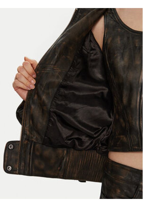 GESTUZ - Gestuz Kurtka skórzana Linera 10909473 Brązowy Loose Fit. Kolor: brązowy. Materiał: skóra