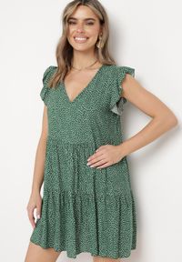 Born2be - Ciemnozielona Bawełniana Sukienka o Rozkloszowanym Kroju w Kropki Giavina. Okazja: na co dzień. Kolor: zielony. Materiał: bawełna. Wzór: kropki. Typ sukienki: rozkloszowane, sportowe. Styl: casual, sportowy #5