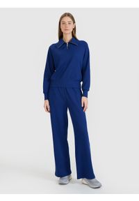 4f - 4F Spodnie oversize z szerokimi nogawkami damskie - granatowe XL. Kolor: niebieski. Materiał: poliester, bawełna, dresówka, materiał, dzianina. Wzór: ze splotem #1