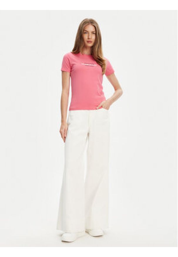 Guess Jeans T-Shirt W4YI03 J1314 Różowy Slim Fit. Kolor: różowy. Materiał: bawełna