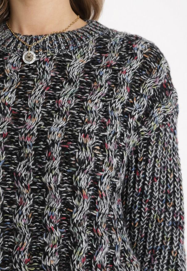 Born2be - Czarny Sweter w Ozdobny Splot Viosma. Kolor: czarny. Wzór: ze splotem. Styl: klasyczny
