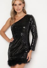 Born2be - Czarna Asymetryczna Sukienka o Dopasowanym Kroju z Cekinami i Piórami Senathira. Okazja: na imprezę. Kolor: czarny. Typ sukienki: asymetryczne. Styl: klasyczny, elegancki #6