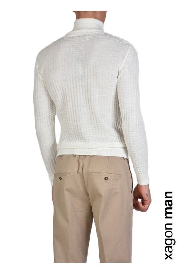 Xagon Man Sweter | A2108 1J 1213 | Mężczyzna | Kremowy. Okazja: na co dzień. Typ kołnierza: golf. Kolor: kremowy. Materiał: wiskoza, akryl, wełna. Styl: casual