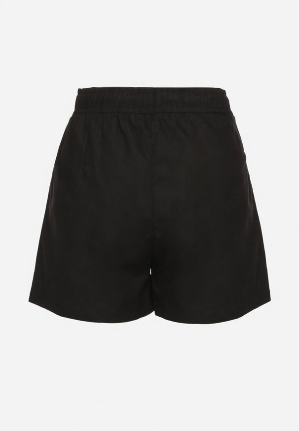 Born2be - Czarne Bawełniane Szorty z Wysokim Stanem Tanalianea. Okazja: na co dzień. Stan: podwyższony. Kolor: czarny. Materiał: bawełna. Styl: casual, elegancki