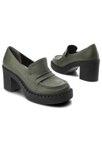 Zielone Półbuty Armodo Modne Obuwie Damskie. Okazja: na co dzień, na spacer. Zapięcie: bez zapięcia. Kolor: zielony. Materiał: jeans, skóra. Styl: casual, elegancki #6