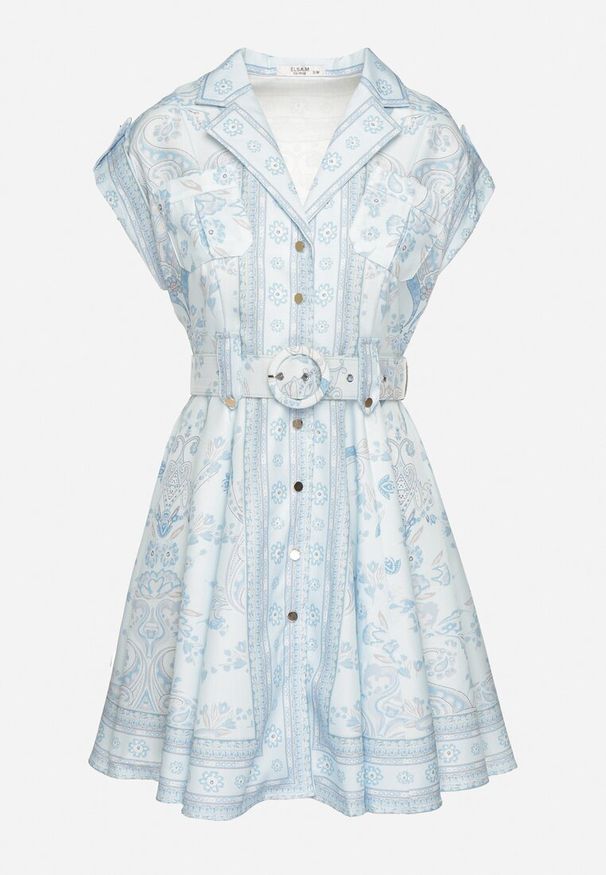 Born2be - Niebieska Wiskozowa Sukienka o Koszulowym Kroju z Paskiem z Klamrą Nitariela. Typ kołnierza: dekolt w kształcie V. Kolor: niebieski. Materiał: wiskoza. Długość rękawa: krótki rękaw. Wzór: kwiaty. Typ sukienki: koszulowe. Styl: elegancki