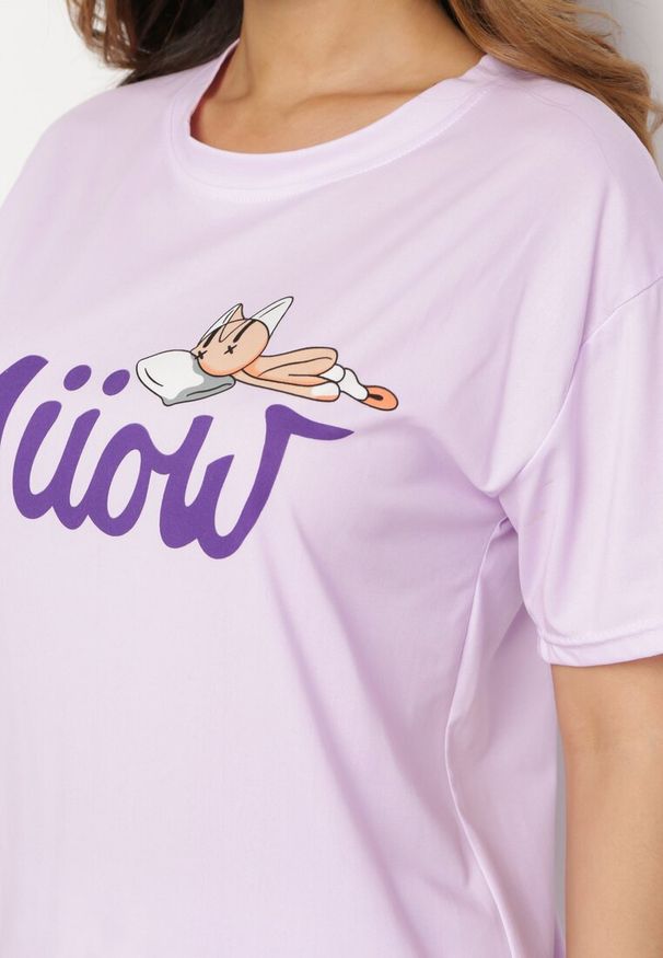 Born2be - Fioletowy Komplet Piżamowy z Długimi Spodniami w Cętki Szortami i Koszulką z Nadrukiem Terime. Kolor: fioletowy. Długość: długie. Wzór: nadruk