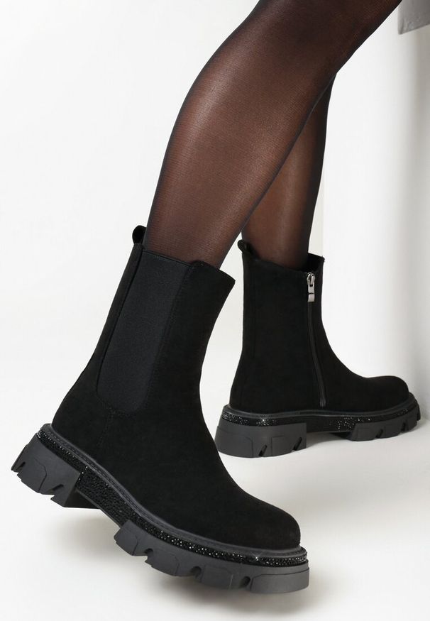 Born2be - Czarne Botki Sztyblety na Grubej Podeszwie w Cyrkonie Nixe. Kolor: czarny