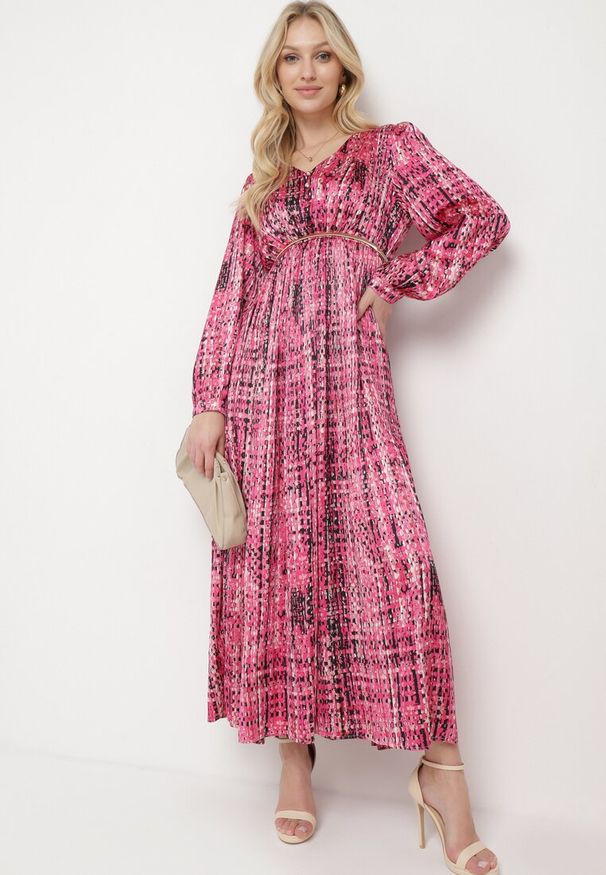 Born2be - Fuksjowa Sukienka Maxi z Gumką w Talii i Plisowanym Dołem w Tweedowy Wzór Viostana. Okazja: na co dzień. Kolor: różowy. Typ sukienki: proste. Styl: elegancki, casual, retro, klasyczny. Długość: maxi