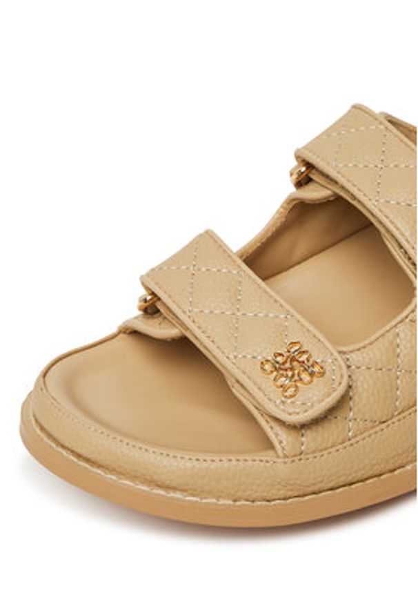 Nine West Klapki V1557-713-1 Beżowy. Kolor: beżowy. Materiał: syntetyk, materiał