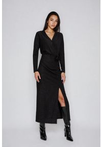 MOODO - Sukienka maxi z rozcięciem czarna. Kolor: czarny. Materiał: poliester, elastan. Długość: maxi #1