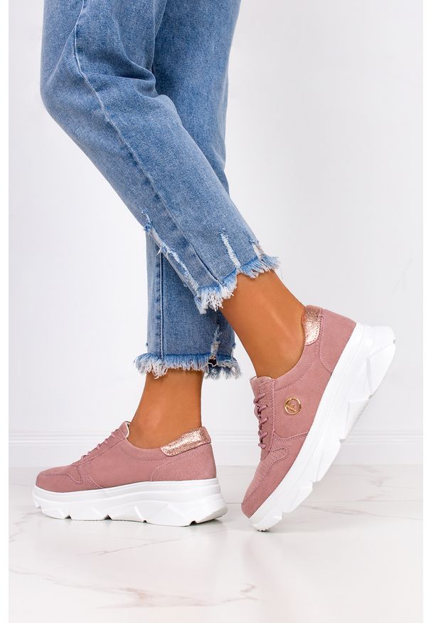 Filippo - Różowe sneakersy filippo ażurowe buty sportowe skórzane na platformie sznurowane dp2138/21be. Kolor: różowy. Materiał: skóra. Wzór: ażurowy. Obcas: na platformie