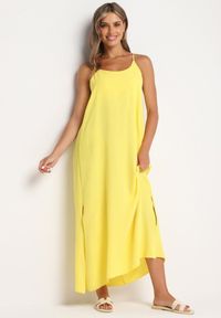 Born2be - Żółta Taliowana Sukienka na Ramiączkach Rivaniell. Okazja: na co dzień, na imprezę. Kolor: żółty. Materiał: jeans. Długość rękawa: na ramiączkach. Typ sukienki: oversize. Styl: casual, elegancki #1