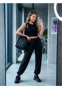 Sinsay - Spodnie jogger sportowe - czarny. Kolor: czarny. Styl: sportowy #1