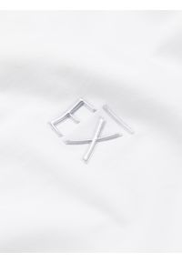 Ombre Clothing - Męski t-shirt V-neck SLIM FIT z elastanem i printem – biały V2 OM-TSBC-0221 - XXL. Okazja: na co dzień. Typ kołnierza: dekolt w serek. Kolor: biały. Materiał: elastan. Wzór: nadruk. Styl: casual #4