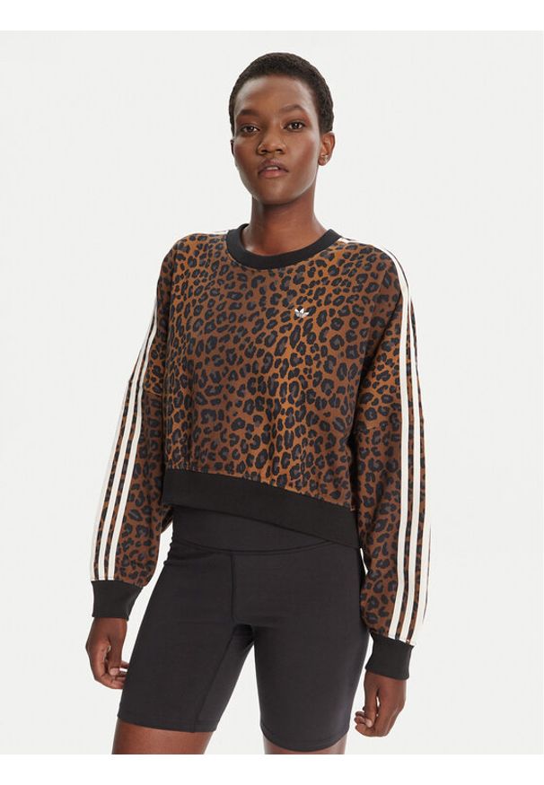 Adidas - adidas Bluza Leopard JW7303 Brązowy Regular Fit. Kolor: brązowy. Materiał: bawełna