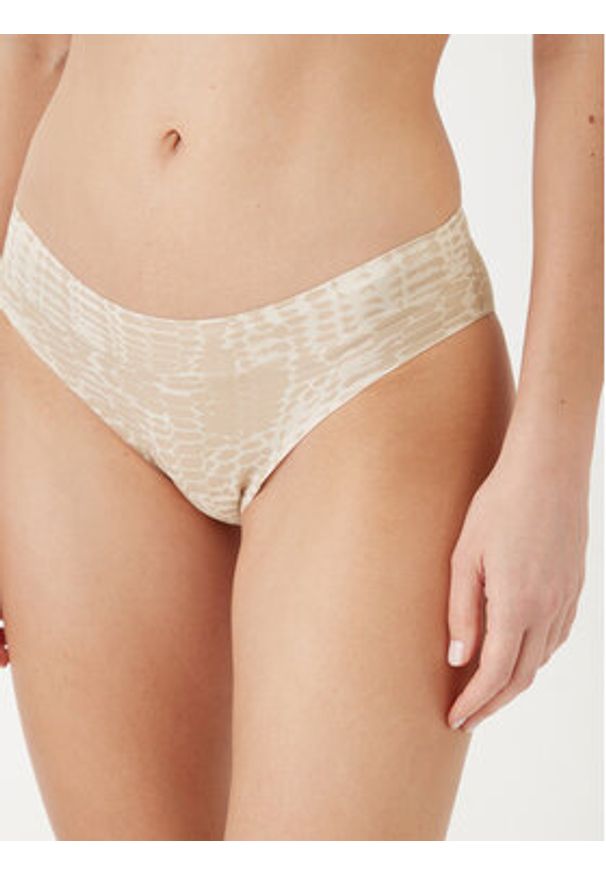 Chantelle Figi klasyczne Soft Stretch C11D30 Beżowy. Kolor: beżowy. Materiał: syntetyk