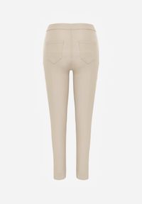 Born2be - Jasnobeżowe Spodnie Skinny z Imitacji Skóry Stana. Stan: podwyższony. Kolor: beżowy. Materiał: skóra #7