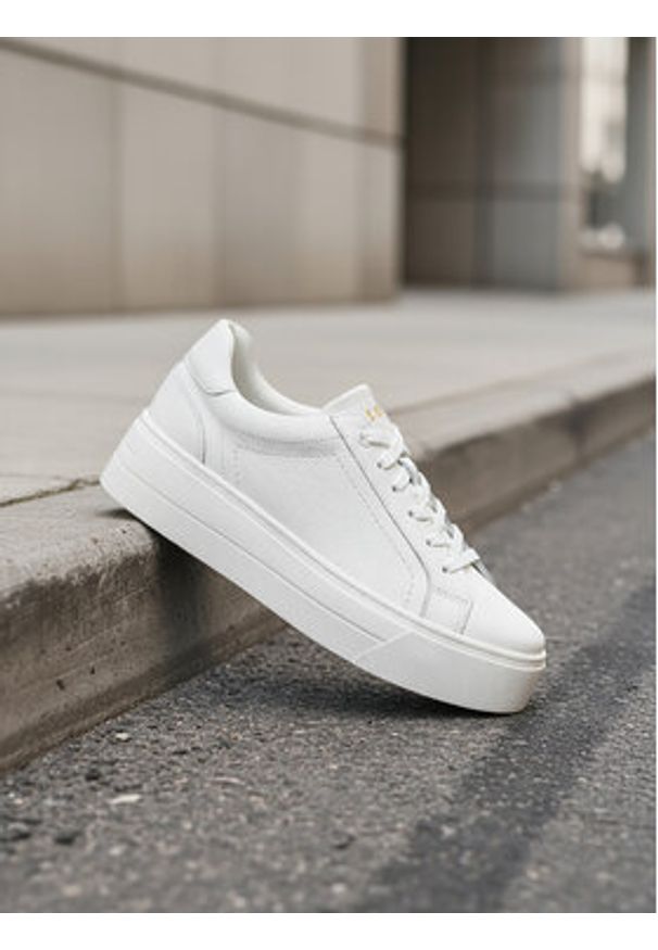 Lasocki Sneakersy CEO-RST-LUCCIANA-01B Biały. Kolor: biały. Materiał: skóra