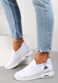 Born2be - Białe Buty Sportowe Artista. Kolor: biały. Materiał: materiał. Szerokość cholewki: normalna. Wzór: aplikacja. Obcas: na koturnie #1