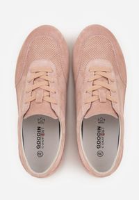 Born2be - Różowe Perforowane Sneakersy z Zamszu Naturalnego ze Skórzaną Wkładką Mezlea. Okazja: do pracy, na co dzień. Kolor: różowy. Materiał: skóra, zamsz #6