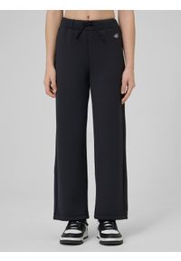 4f - 4F Spodnie sportowe z prostymi nogawkami dziewczęce - czarne 134/140 (8-10 lat). Kolor: czarny. Materiał: dzianina, materiał. Sezon: lato #2