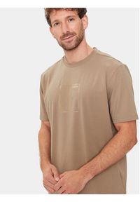 BOSS - Boss T-Shirt 50513172 Beżowy Regular Fit. Kolor: beżowy. Materiał: bawełna