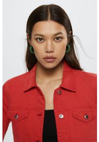 mango - Mango kurtka jeansowa Vicky damska kolor czerwony przejściowa. Okazja: na co dzień. Kolor: czerwony. Materiał: jeans. Styl: casual #8