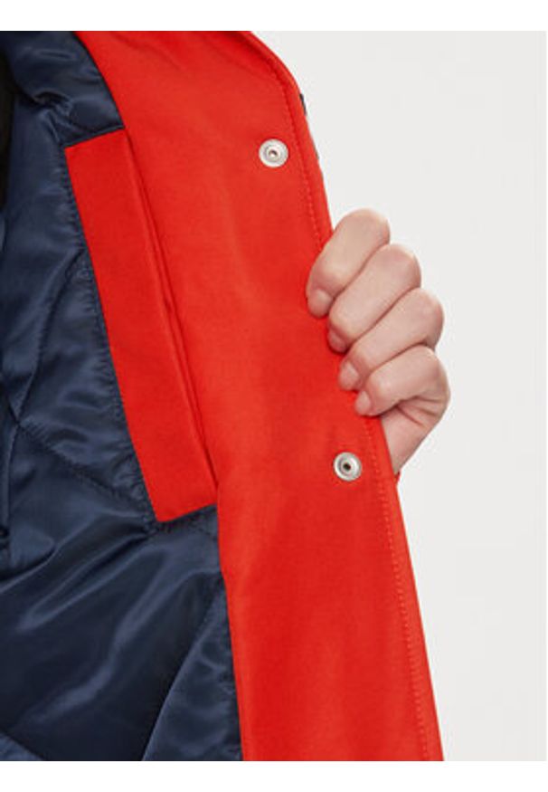 Tommy Jeans Kurtka bomber Letterman DW0DW17233 Czerwony Relaxed Fit. Kolor: czerwony. Materiał: syntetyk