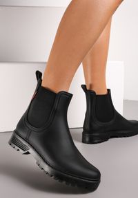 Born2be - Czarne Kalosze z Elastycznymi Wstawkami Teresine. Kolor: czarny #1