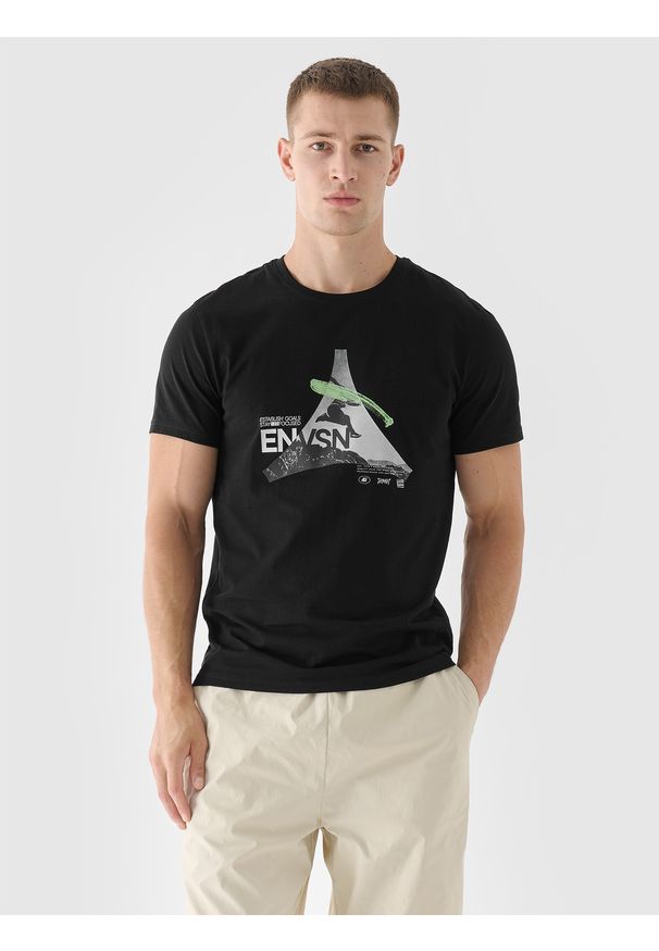 4f - 4F T-shirt regular z nadrukiem męski - czarny S. Okazja: na co dzień. Kolor: czarny. Materiał: bawełna, jersey, dzianina. Długość rękawa: krótki rękaw. Długość: krótkie. Wzór: nadruk. Styl: sportowy, klasyczny, casual