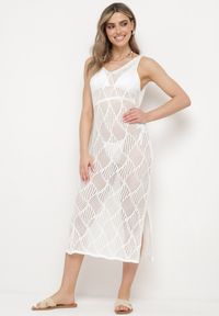 Born2be - Biała Sukienka Ażurowa Bez Rękawów o Dopasowanym Fasonie Cotta. Okazja: na imprezę. Kolor: biały. Długość rękawa: bez rękawów. Wzór: ażurowy. Sezon: lato. Typ sukienki: dopasowane. Styl: elegancki #3