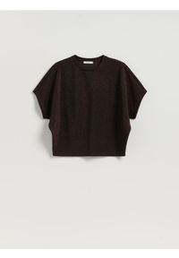 Reserved - T-shirt z metalizowaną nicią - ciemnobrązowy. Kolor: brązowy. Materiał: dzianina