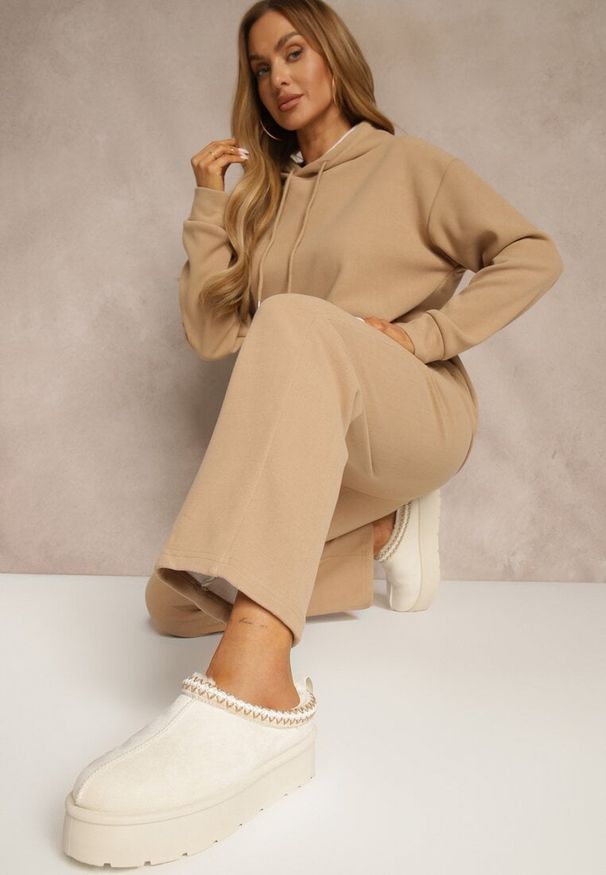 Renee - Ciemnobeżowy 2-częściowy Komplet Dresowy z Bluzą i Spodniami Orifira. Kolor: beżowy. Materiał: dresówka