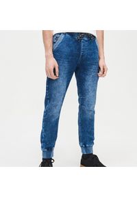 Cropp - Jeansowe joggery slim -. Materiał: jeans #1