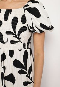 Born2be - Czarna Rozkloszowana Sukienka z Elastyczną Górą i Bufiastymi Rękawami Orrivene. Okazja: na co dzień. Typ kołnierza: dekolt kwadratowy. Kolor: czarny. Typ sukienki: proste. Styl: casual, elegancki #6