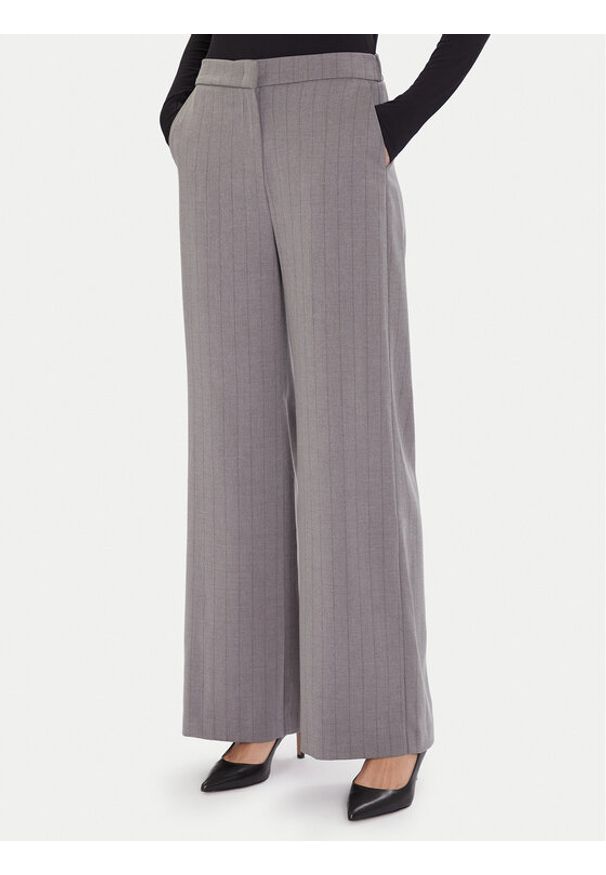 Maryley Spodnie materiałowe 25IB598/M17/35GR Szary Regular Fit. Kolor: szary. Materiał: syntetyk