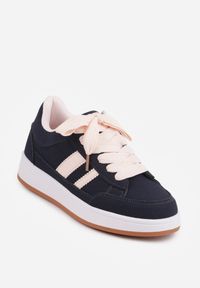Renee - Granatowe Sneakersy Basic z Paskami na Boku Adila. Okazja: na co dzień. Zapięcie: pasek. Kolor: niebieski. Materiał: jeans. Wzór: paski. Obcas: na płaskiej podeszwie #7