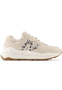 Buty do chodzenia damskie New Balance 5740. Zapięcie: sznurówki. Kolor: beżowy. Materiał: zamsz, materiał, skóra. Szerokość cholewki: normalna. Sport: turystyka piesza