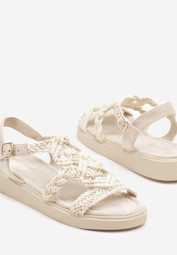 Born2be - Beżowe Sandały Ozdobione Plecionymi Paskami i Metaliczną Nicią Ciarinoria. Okazja: na spacer. Zapięcie: pasek. Kolor: beżowy. Wzór: aplikacja. Sezon: lato. Styl: elegancki